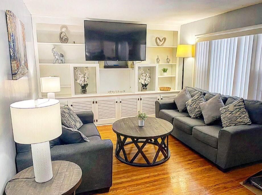 Adorable&Cozy Suburban Home Mins From Dwtn/Airport Rochester Exterior photo